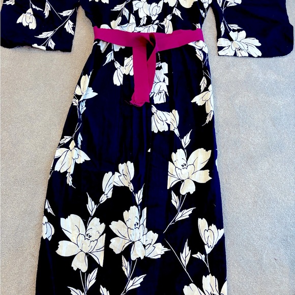 Authentic Japanese cotton kimono. Bought in Japan.Worn twice. Excellent like new - Picture 6 of 8